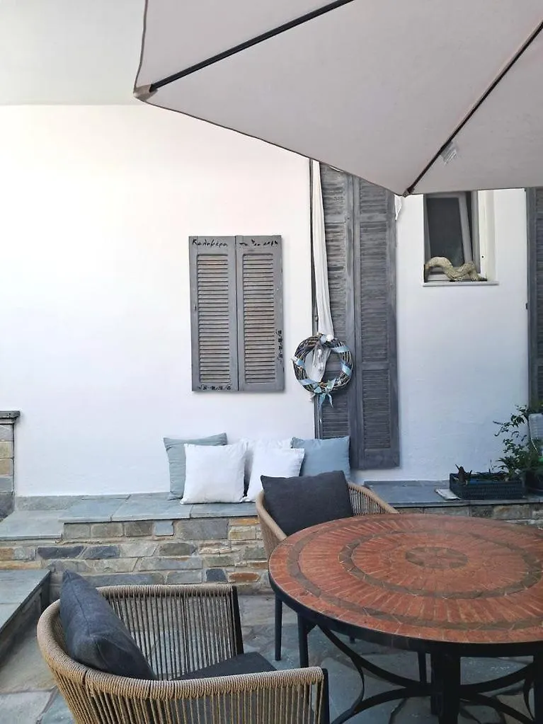 Menexe Apartments-Kelyfos Неос-Мармарас Апартаменты
